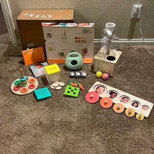 Lovevery The Babbler Play Kit. Months 13, 14, 15.